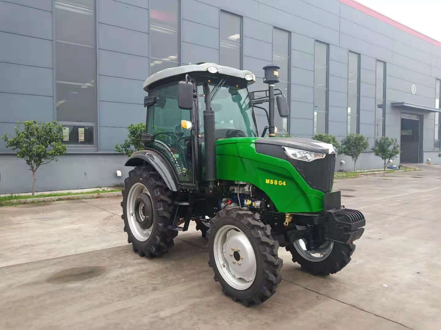 MS804型轮式拖拉机